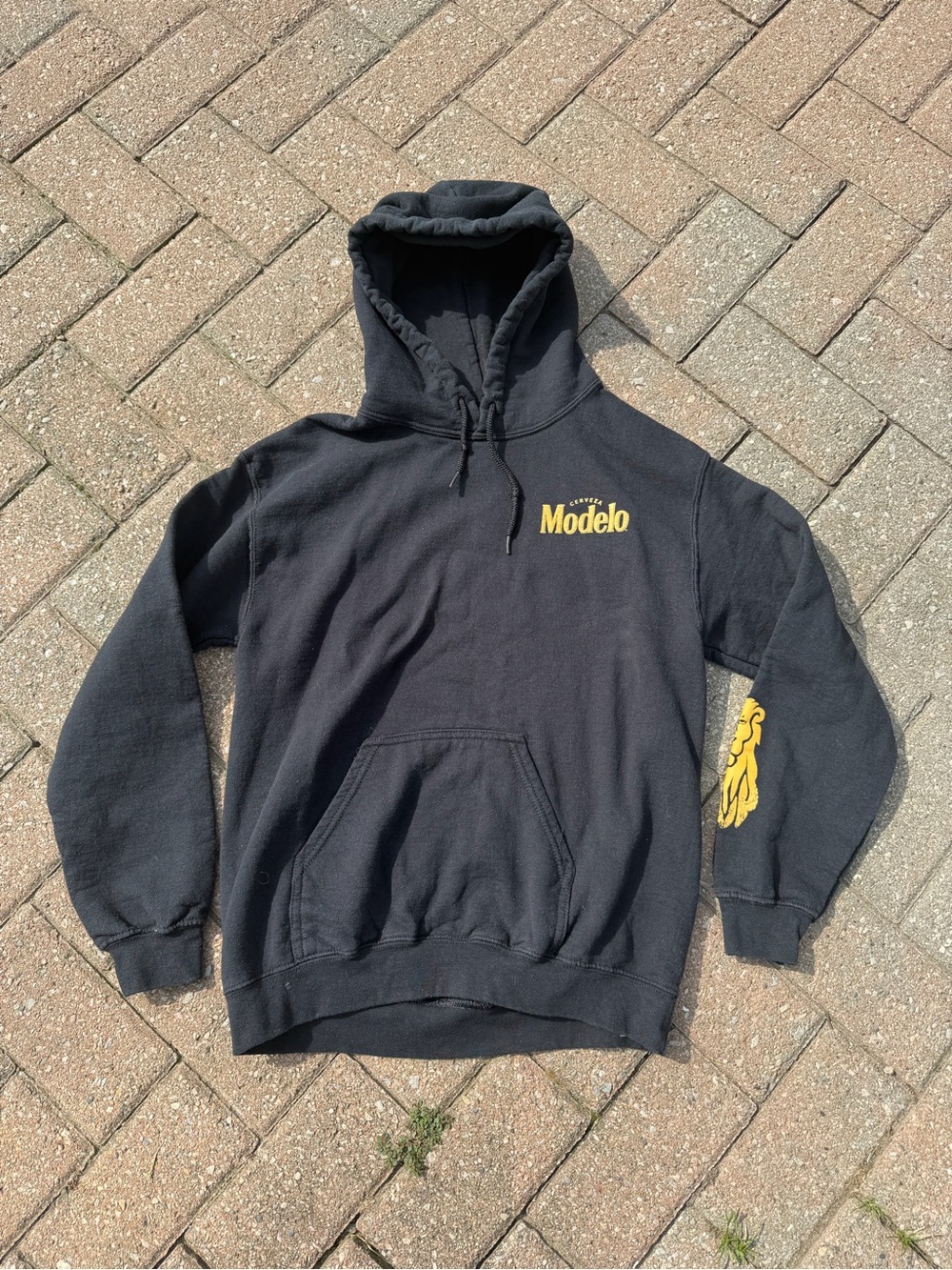 Modelo Men's Black Pullover Hoodie Size S